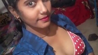 Besiachinu: Indian Village Girl Gets Naughty With College Girls