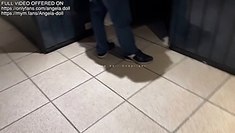French Sextape: Angela Doll Gets Fucked By A Random Stranger In X Cinema